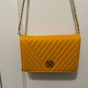 Badgley Mischka Crossbody bag vegan leather Braided strap silver Yellow